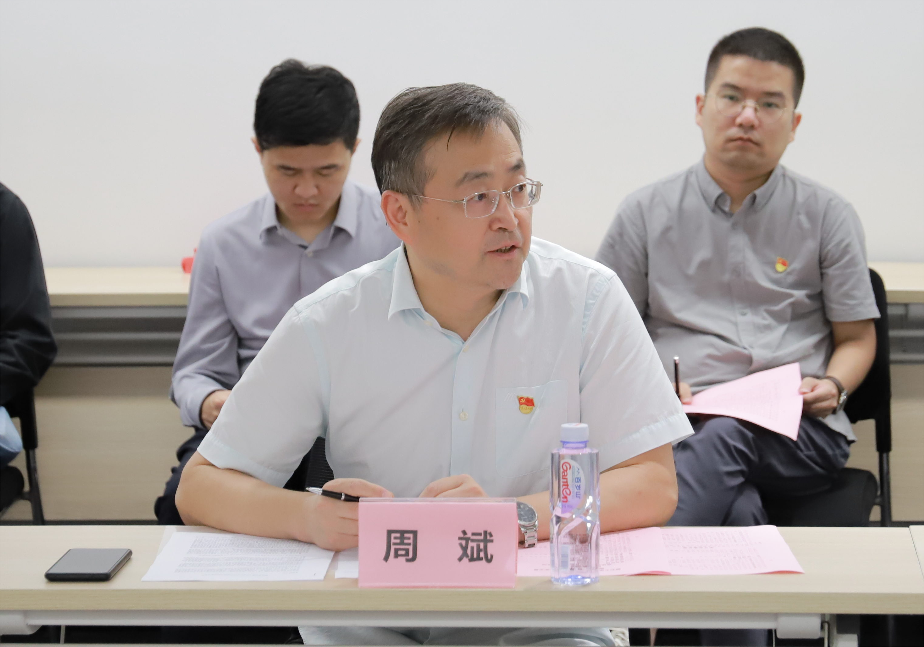 武汉量子技术研究院与湖北大学联合开展主题党日活动(图3) IMG_2804(1).png