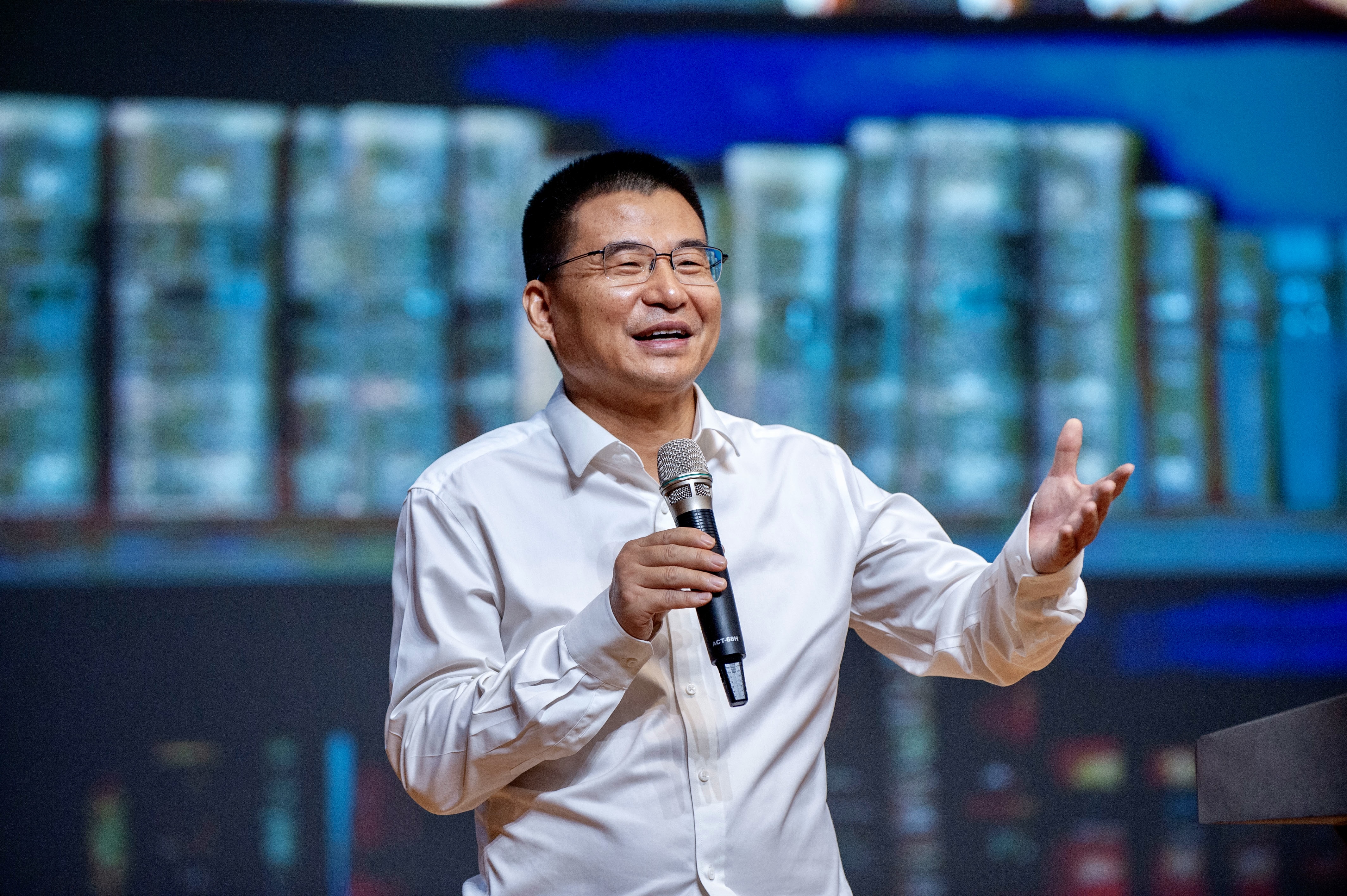 科普进校园|院士与高中生和他的老师见面会聊些什么?(图3) 微信图片_20241021102113.jpg