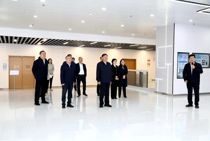 杨智主持召开武汉市量子科技产业链第五次推进会(图3) 1731052991144.png